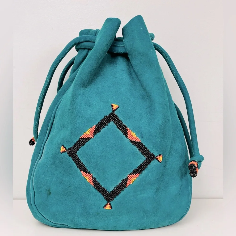 ❌SOLD❌ 🌼MARKDOWN🌼 Teal Faux Suede with Bead Work Design Drawstring Bag - Picture 1 of 12